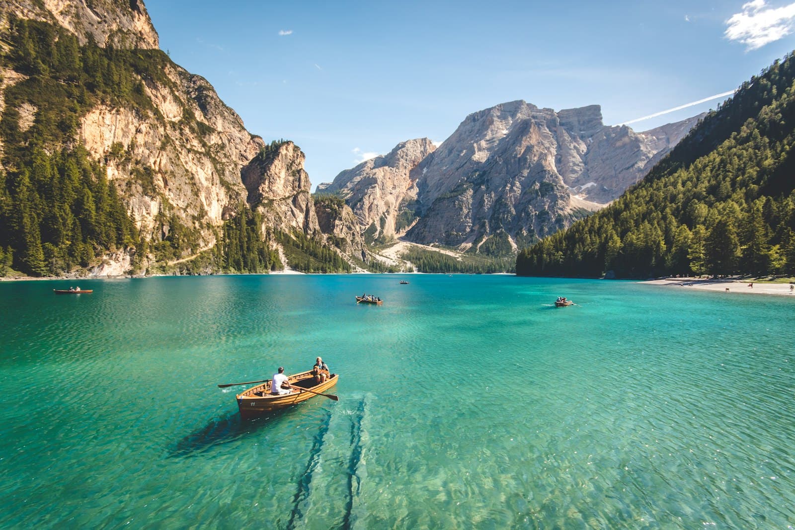 Best AI Travel Planner 2026: Why a Specialized App Beats General AI